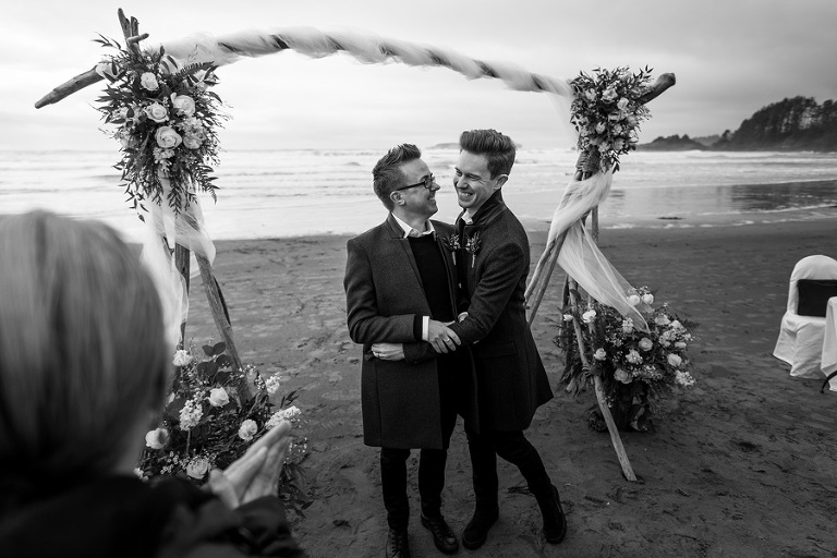 Gay wedding Tofino Long Beach Lodge 1