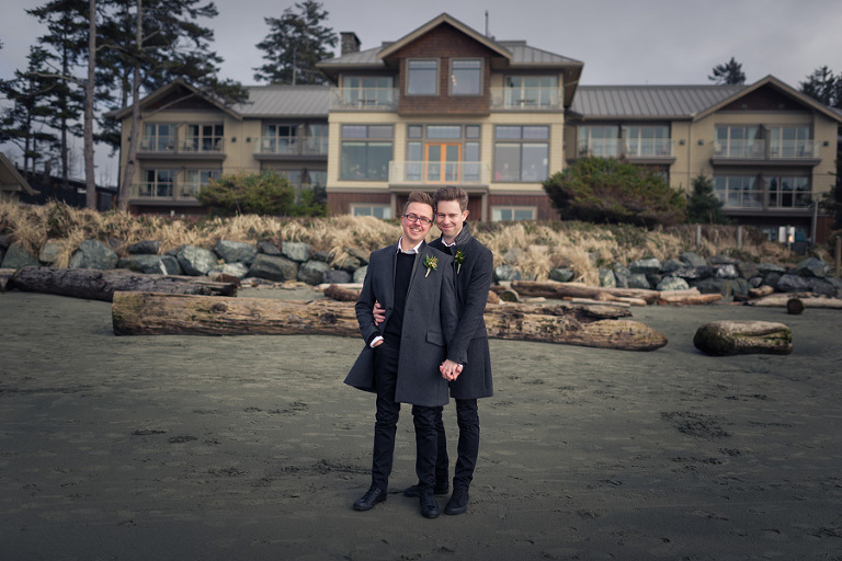 Gay wedding Tofino Long Beach Lodge 3