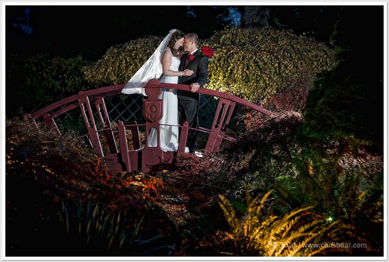 quamichan-inn-bride-groom-garden