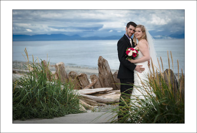 Comox goose spit wedding photo Val & andrew 2