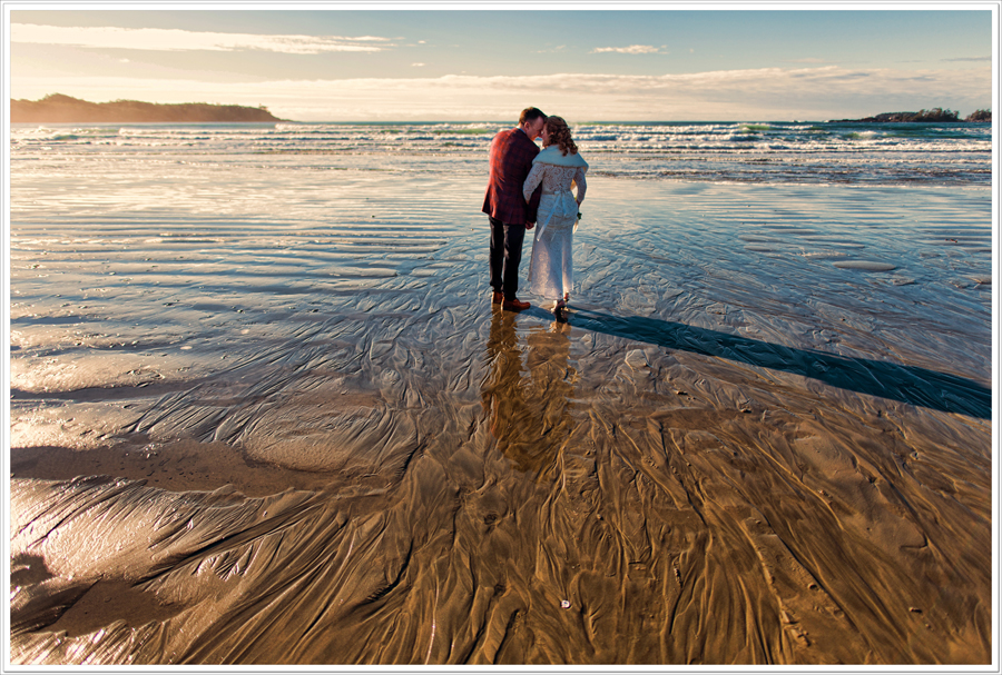 Long_Beach_lodge_wedding_couple_1