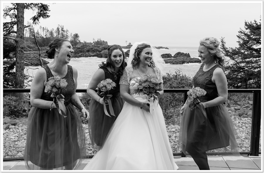 Ucluelet Lighthouse wedding photo