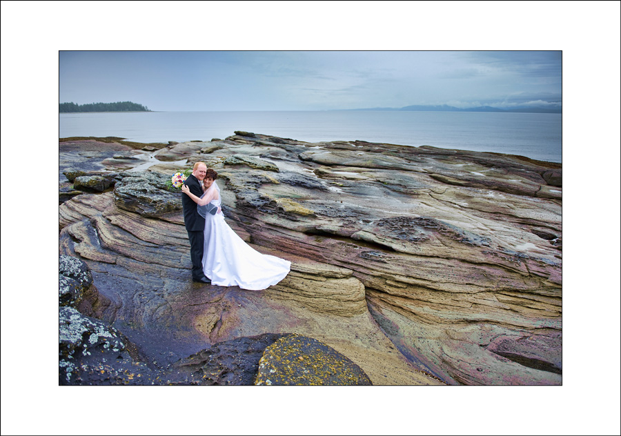 D31_5563 Qualicum Beach wedding photo js1