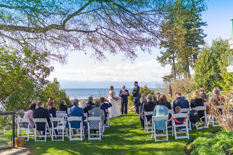 Teresa & Michael married at Sooke Harbour House