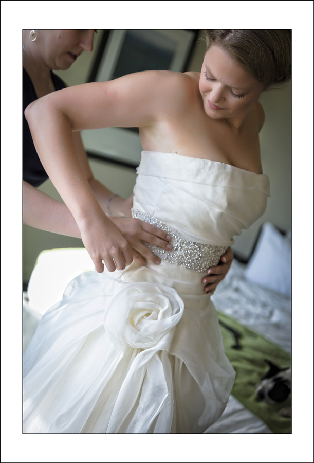 _D3A1416 Ucluelet Black Rock resort wedding photo L&G 2